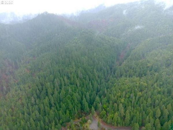 1802 WATERS CREEK RD, Wilderville, OR 97543