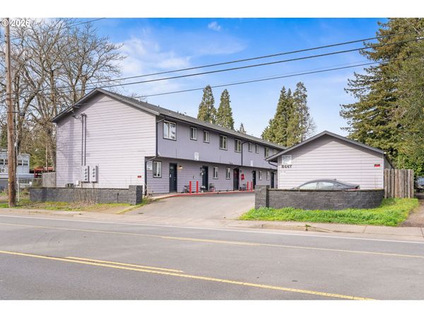2447 ROOSEVELT BLVD, Eugene, OR 97402