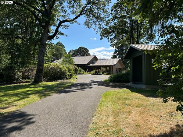 29821 JEANS RD, Veneta, OR 97487