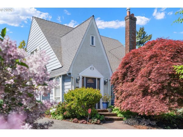 7633 N ALBINA AVE, Portland, OR 97217