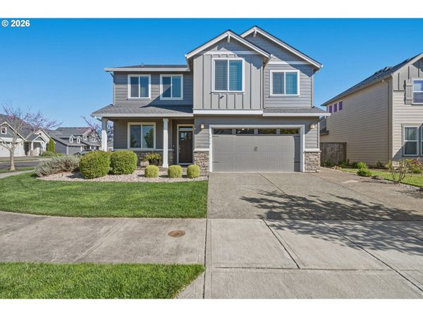2212 SE 12TH AVE, Canby, OR 97013