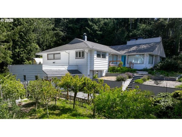 2 Highway 101, Port Orford, OR 97465