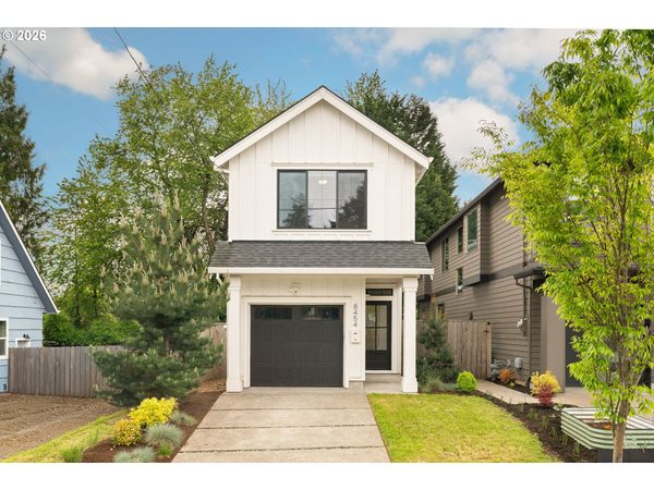 8454 N SEWARD AVE, Portland, OR 97217