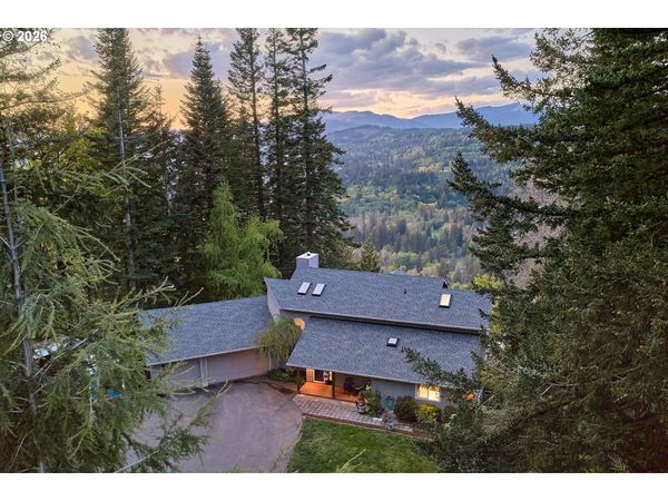 832 Wildlife DR, Washougal, WA 98671