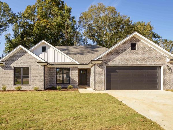 125 Sadie Lane, Tuscumbia, AL 35674