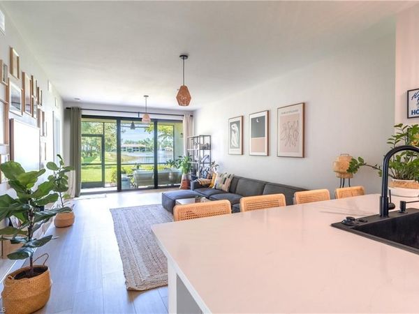 15126 Palmer Lake CIR , Unit 101, NAPLES, FL 34109