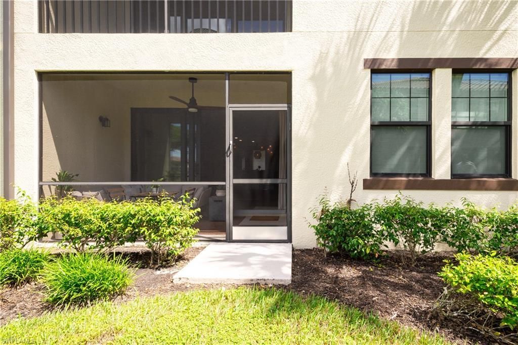 15126 Palmer Lake Cir, Unit 101, Naples, FL 34109 Photo