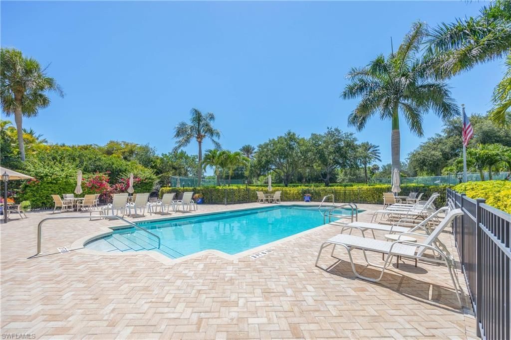 13046 Amberley Ct , Unit 602R, Bonita Springs, FL 34135 Photo