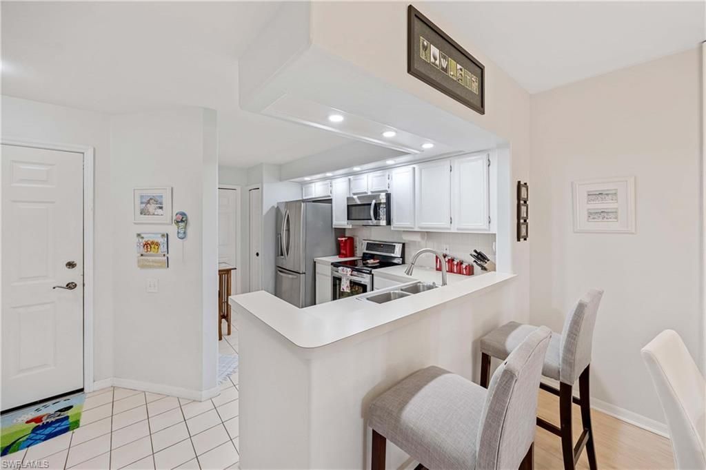 13046 Amberley Ct , Unit 602R, Bonita Springs, FL 34135 Photo