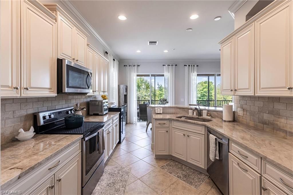 9550 Ironstone Ter, Unit 201, Naples, FL 34120 Photo
