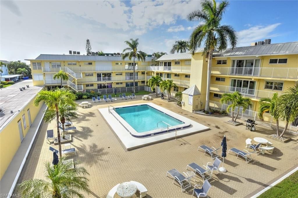 1100 8th Ave S, Unit 106C, Naples, FL 34102 Photo
