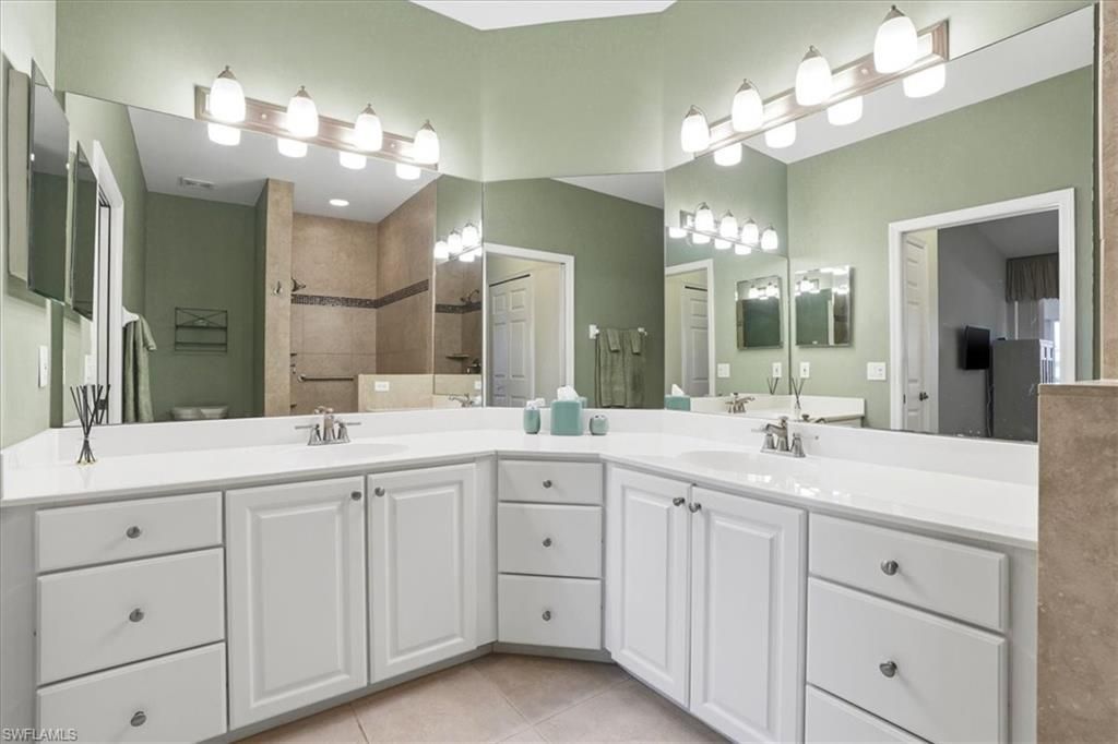 5657 Whisperwood Blvd , Unit 204, Naples, FL 34110 Photo