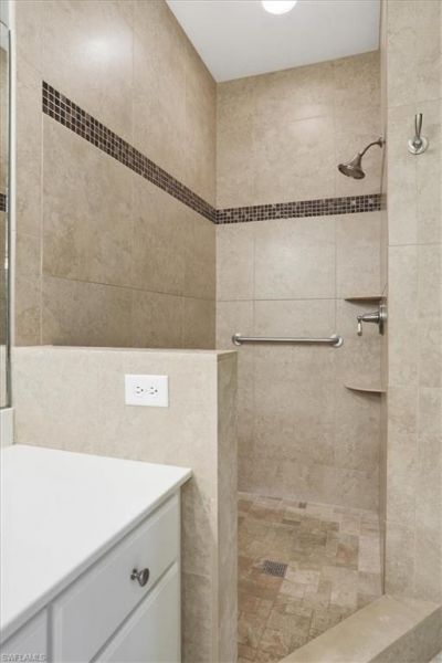 5657 Whisperwood Blvd , Unit 204, Naples, FL 34110 Photo