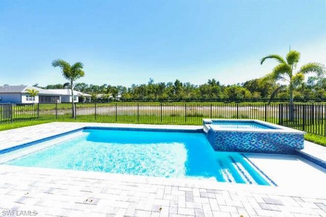 2872 Bloomfield Way, Naples, FL 34112 Photo