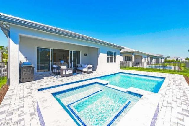 2872 Bloomfield Way, Naples, FL 34112 Photo