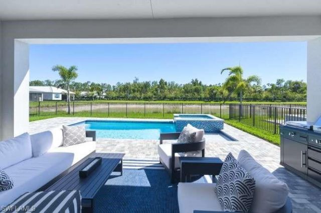 2872 Bloomfield Way, Naples, FL 34112 Photo
