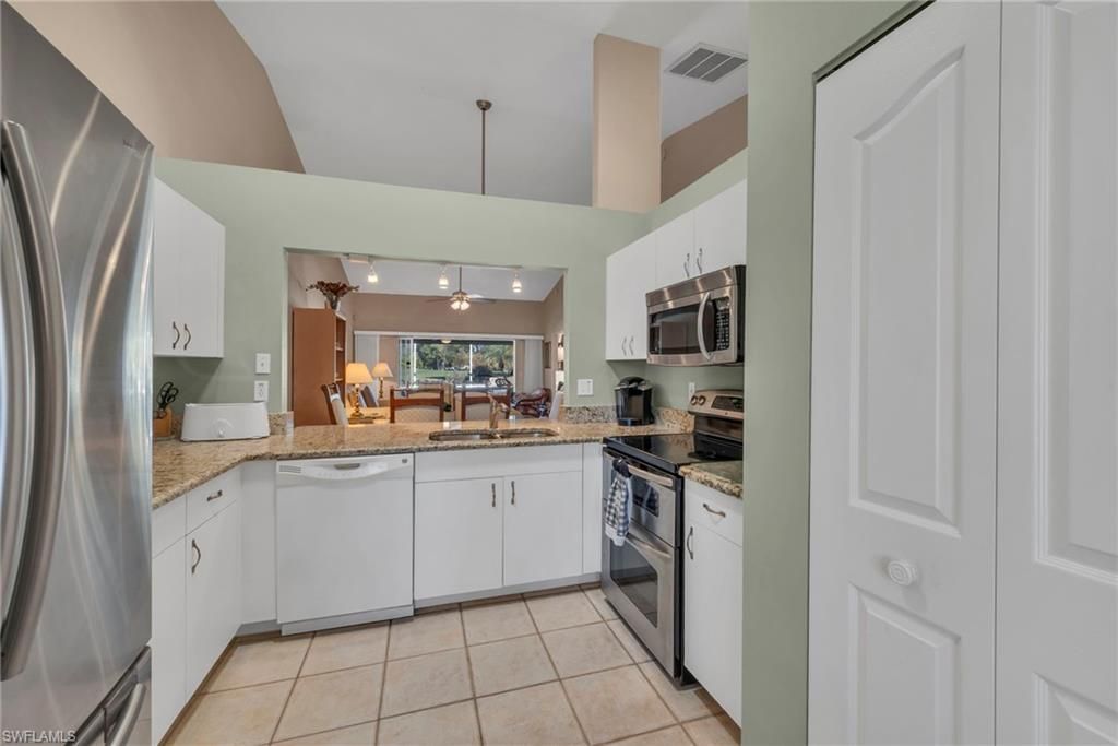 103 Tanglewood Ct , Unit 128-1, Naples, FL 34113 Photo