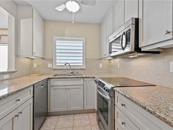 490 Broad AVE S, Unit H490, NAPLES, FL 34102