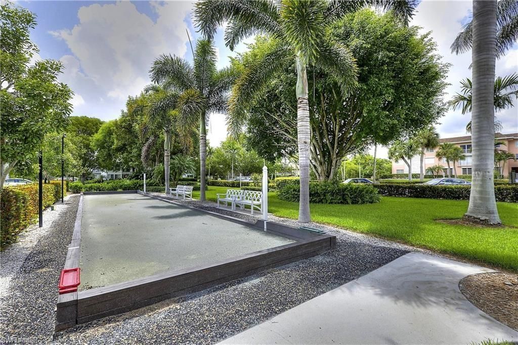 490 Broad Ave S, Unit H490, Naples, FL 34102 Photo