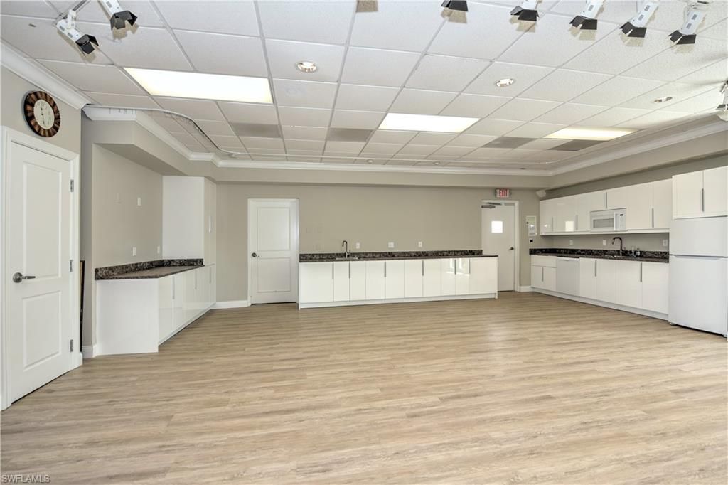 490 Broad Ave S, Unit H490, Naples, FL 34102 Photo