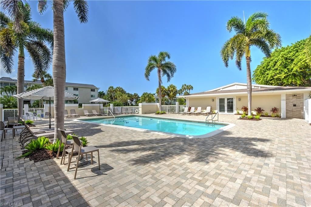 490 Broad Ave S, Unit H490, Naples, FL 34102 Photo