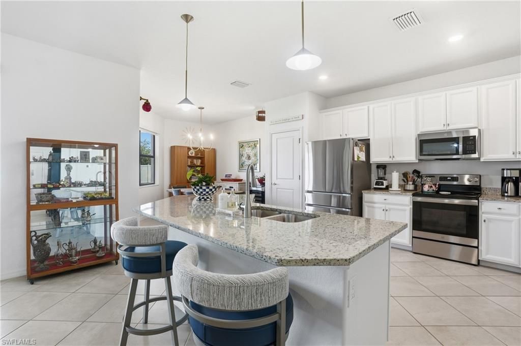 3324 Altimira Dr, Fort Myers, FL 33905 Photo