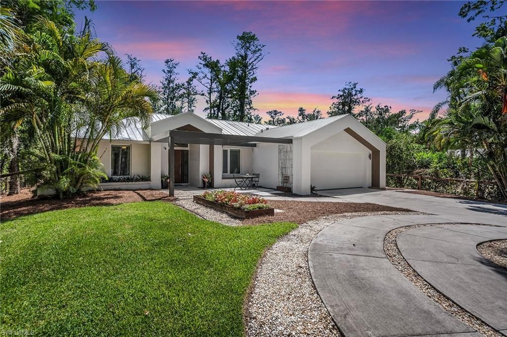 5330 Cherry Wood Dr, Naples, FL 34119 Main Photo