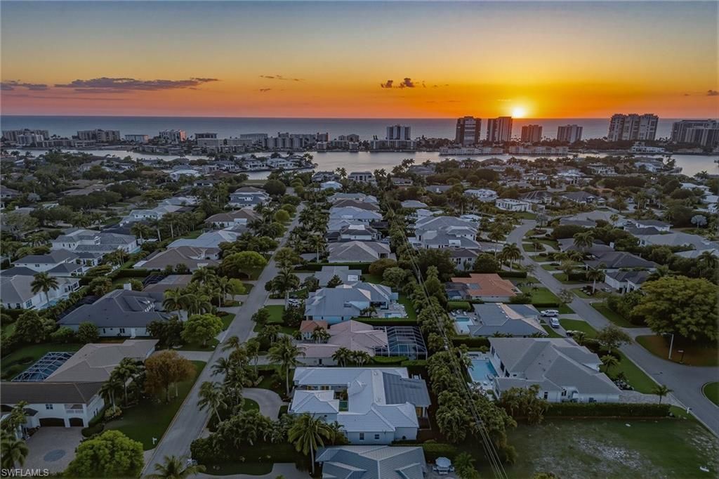 667 Binnacle Dr, Naples, FL 34103 Photo