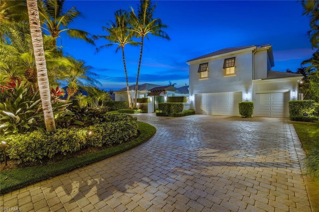 667 Binnacle Dr, Naples, FL 34103 Photo