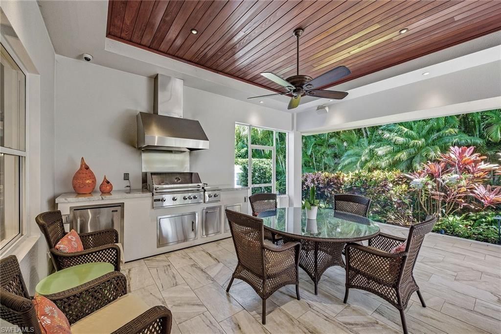 667 Binnacle Dr, Naples, FL 34103 Photo