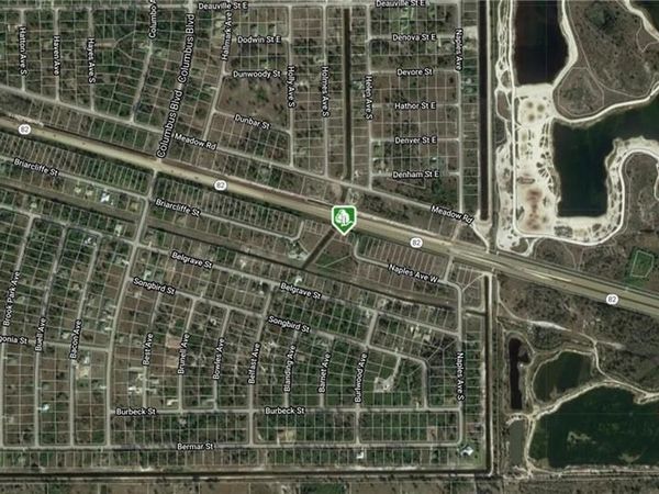 Naples AVE W, LEHIGH ACRES, FL 33936
