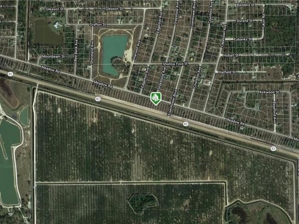 3268 Meadow RD , LEHIGH ACRES, FL 33974