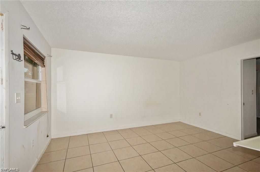 3325 Airport Rd N, Naples, FL 34105 Photo