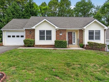 123 Village Park Court, Lynchburg, VA 24501