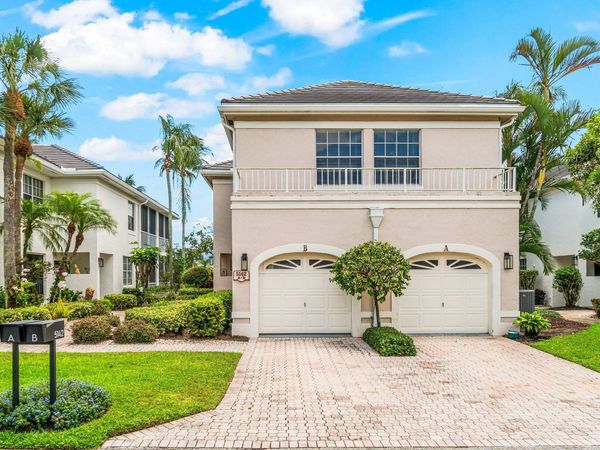 5142 Lake Catalina Drive, Unit B, Boca Raton, FL 33496