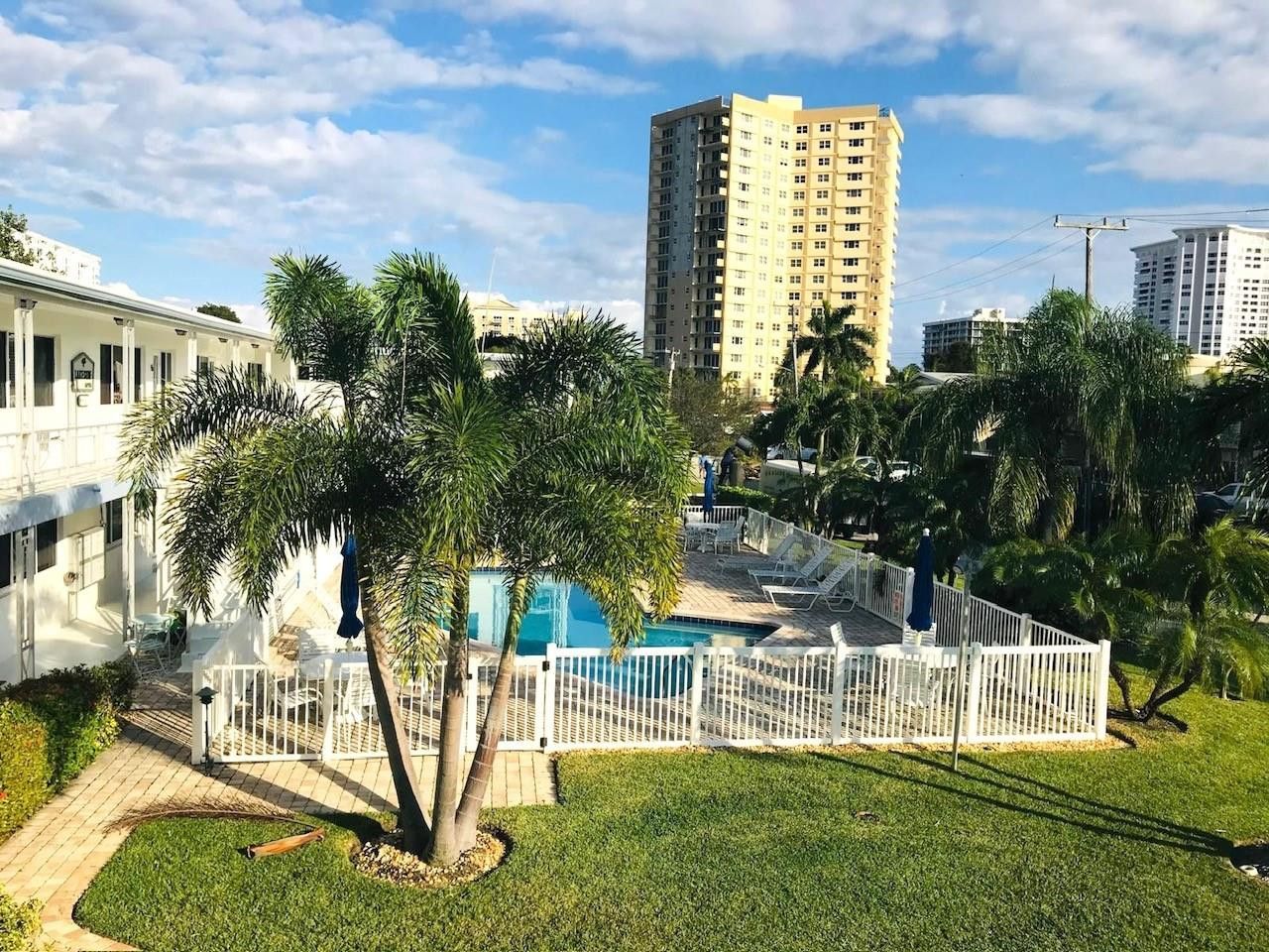 3201 SE 12th Street, Unit B4, Pompano Beach, FL 33062 Photo
