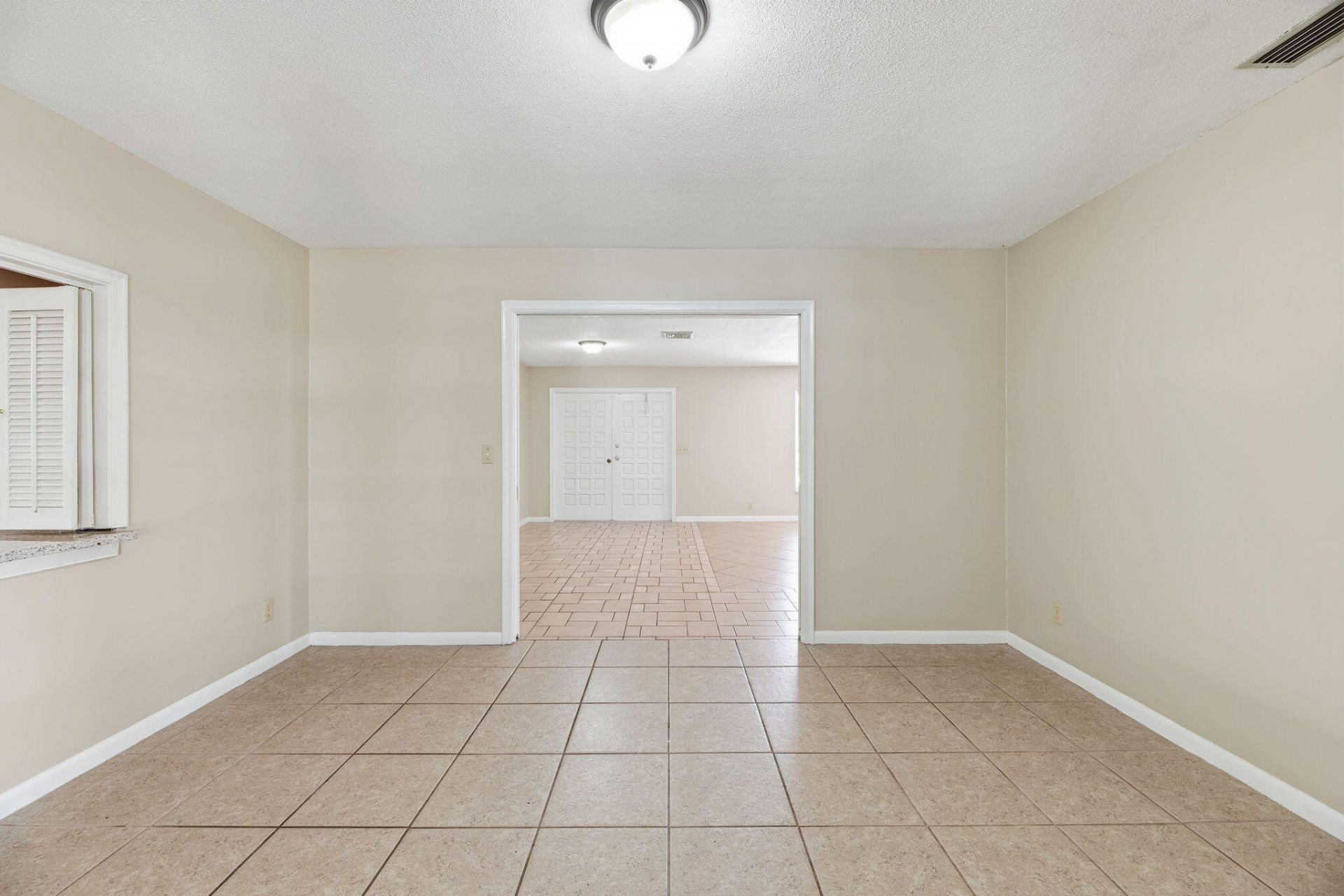 232 Gleneagles Drive, Lake Worth, FL 33462 Photo