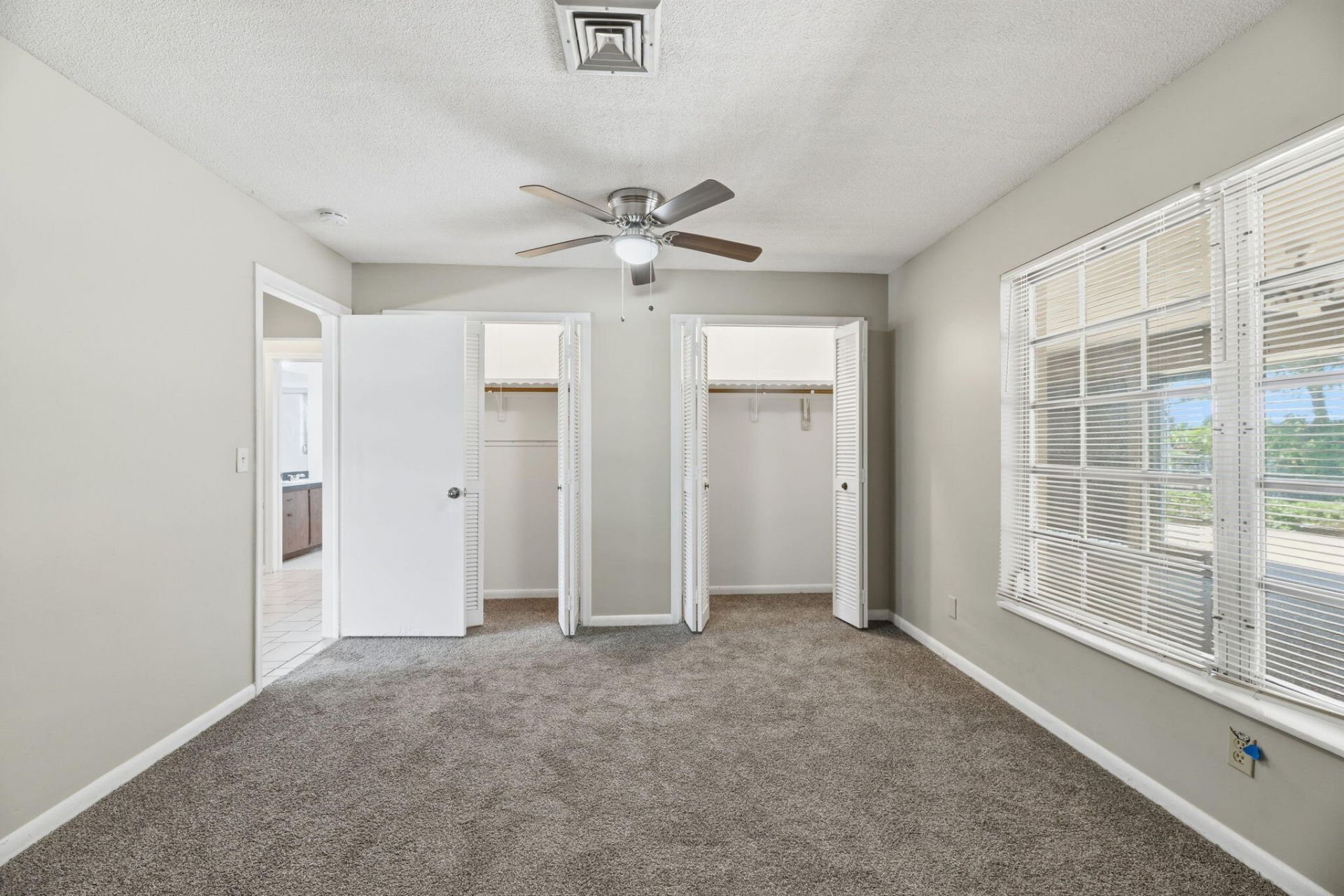232 Gleneagles Drive, Lake Worth, FL 33462 Photo