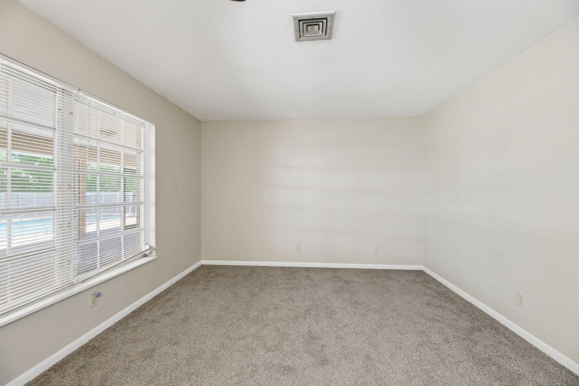 232 Gleneagles Drive, Lake Worth, FL 33462 Photo