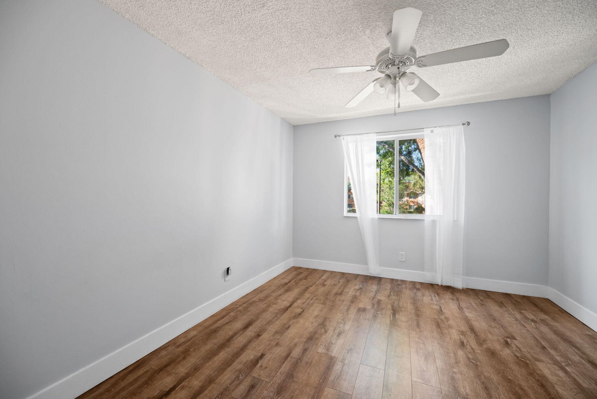 832 NW 92nd Avenue, Plantation, FL 33324 Photo