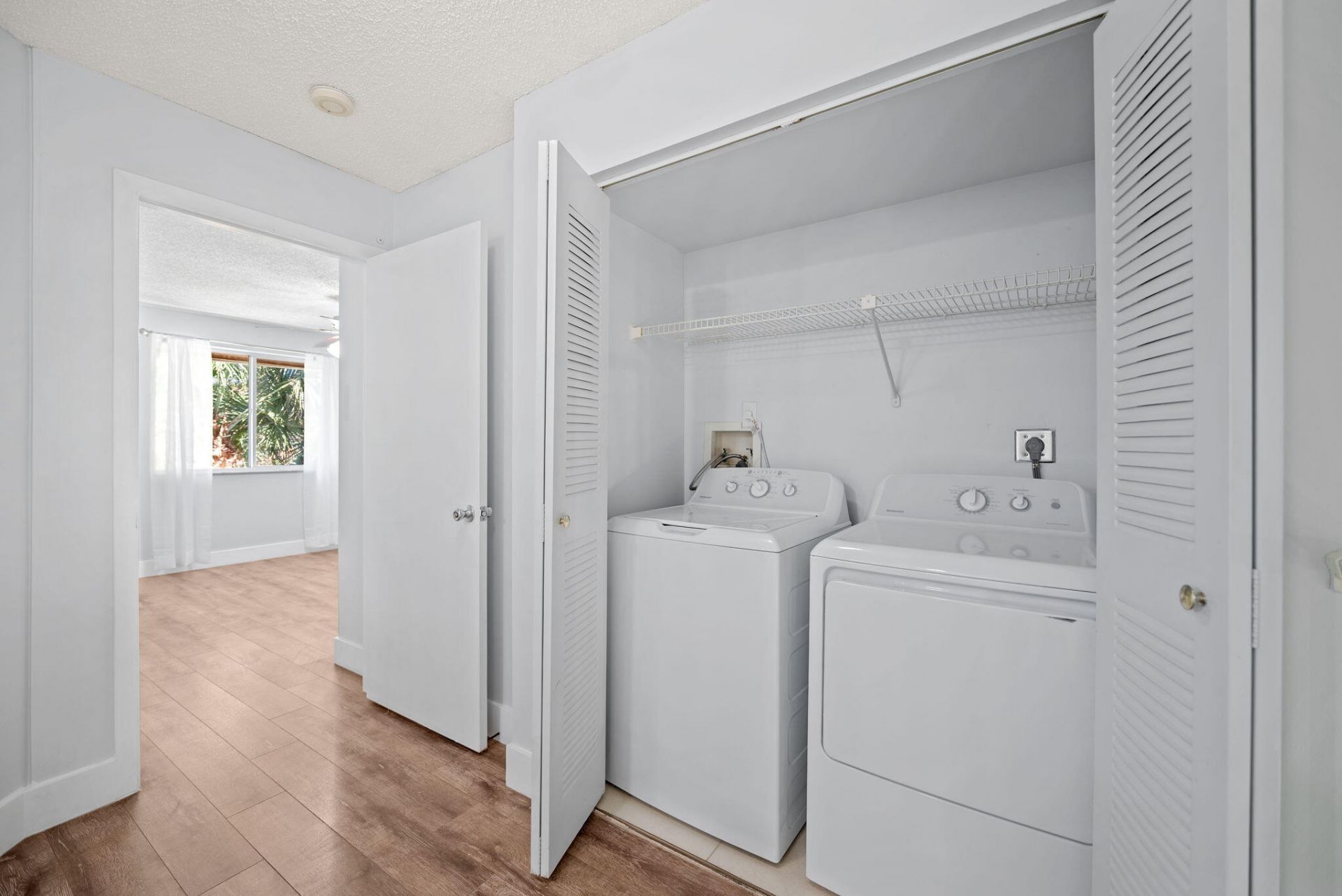 832 NW 92nd Avenue, Plantation, FL 33324 Photo