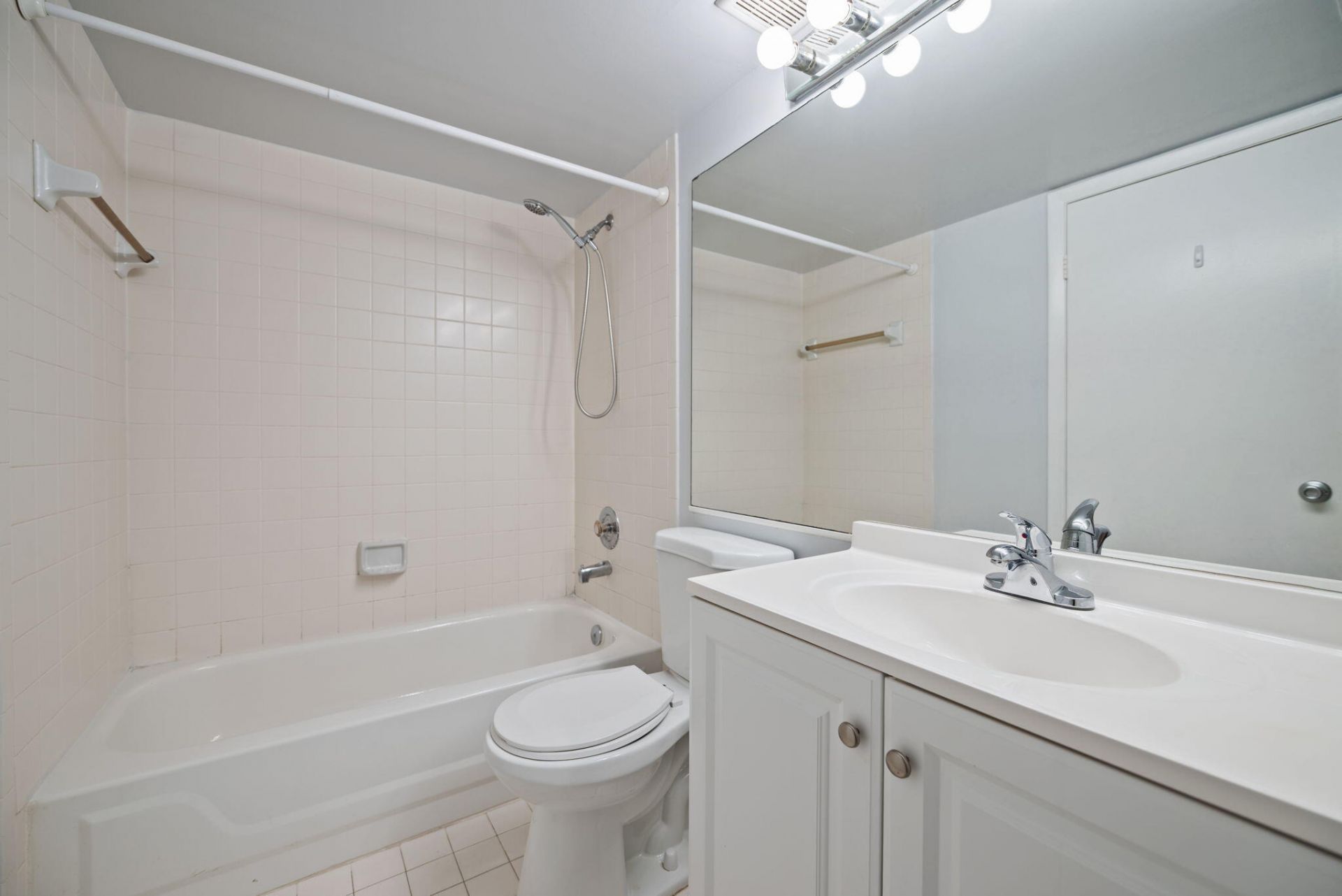 832 NW 92nd Avenue, Plantation, FL 33324 Photo