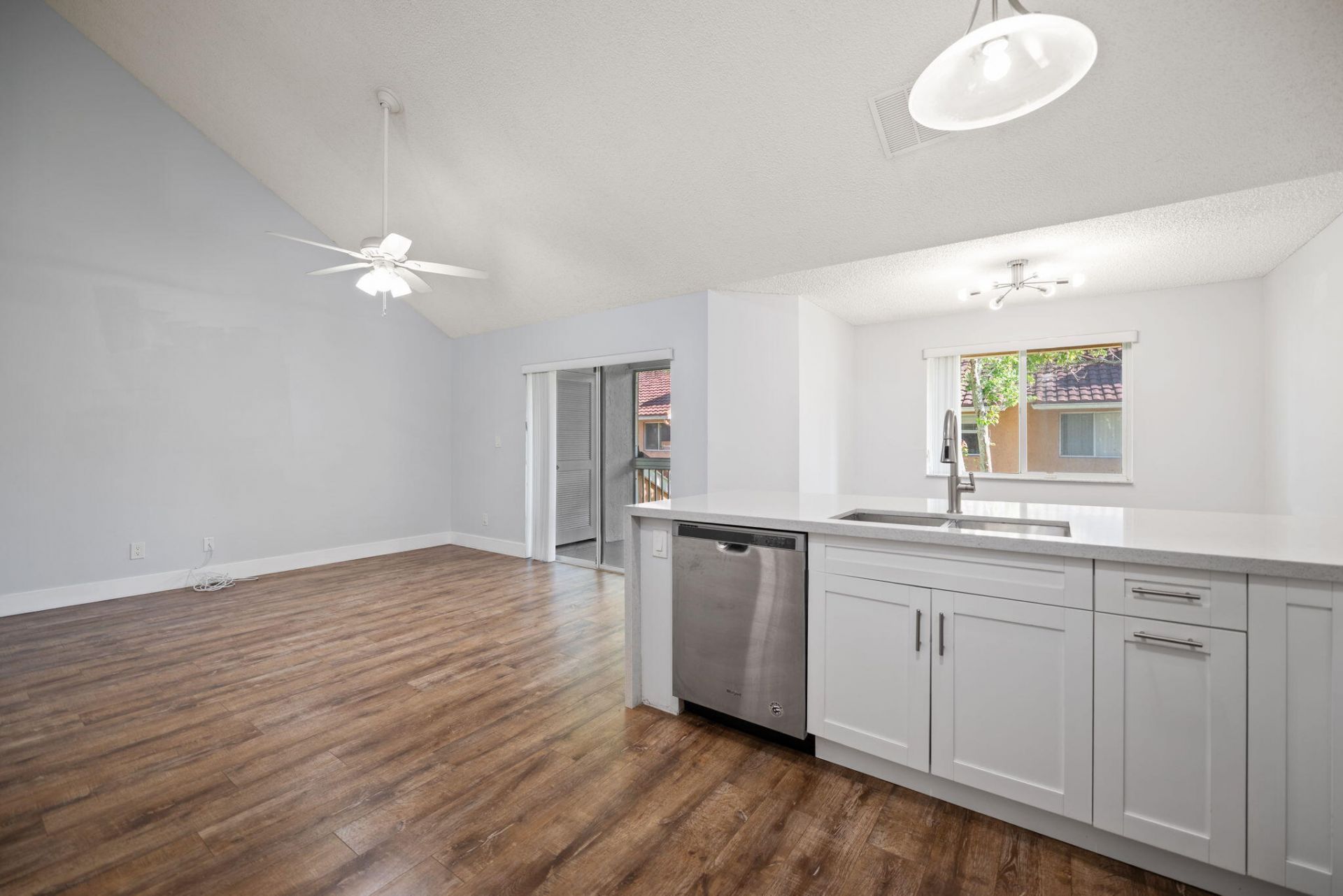 832 NW 92nd Avenue, Plantation, FL 33324 Photo