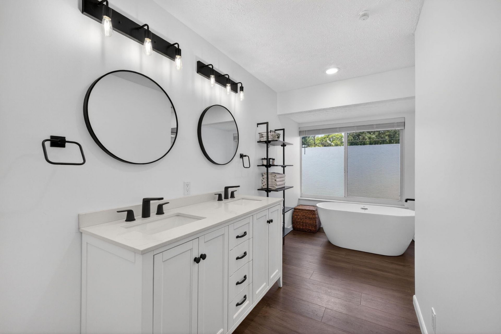 1721 SW Ocean Cove Avenue, Port Saint Lucie, FL 34953 Photo