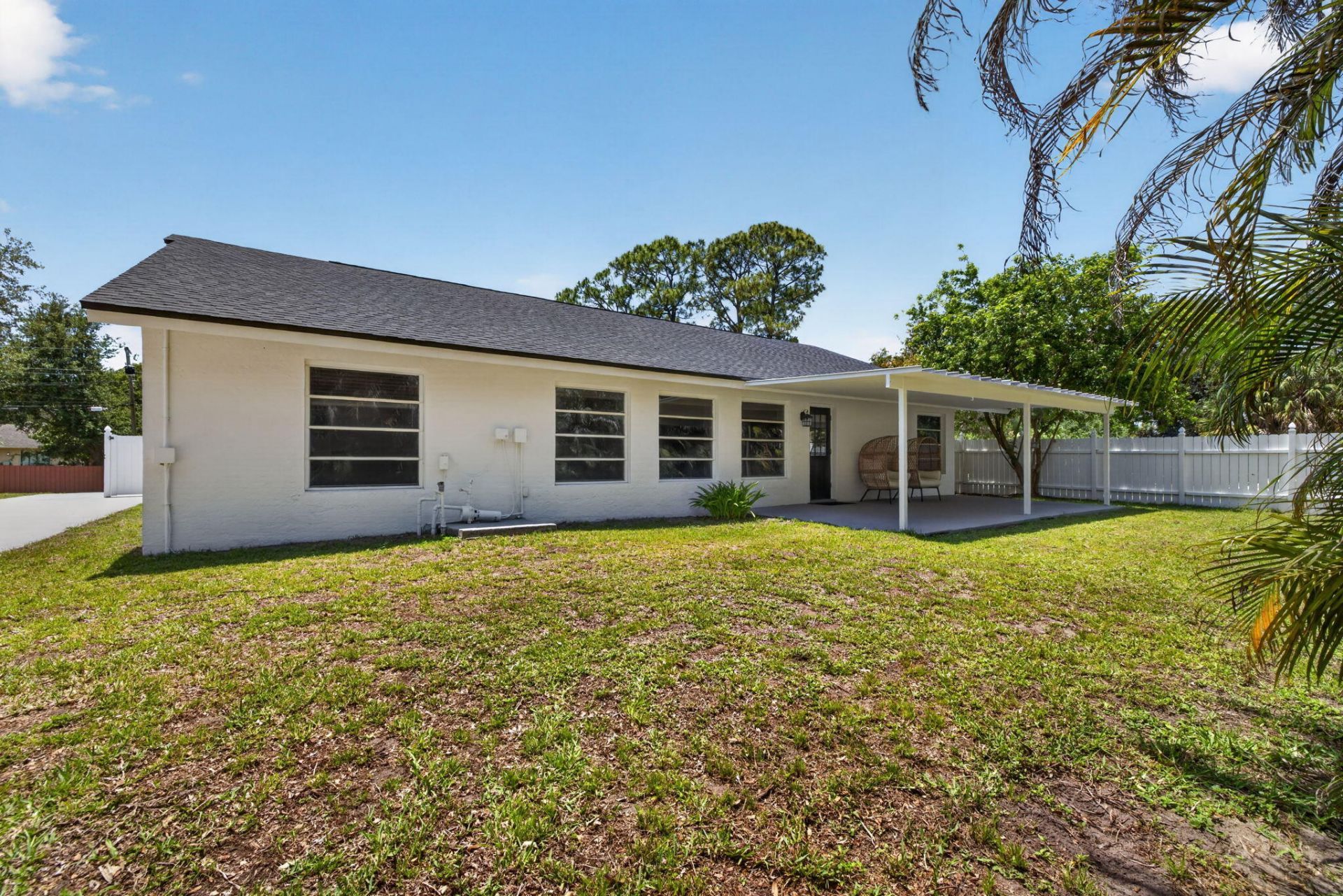 1721 SW Ocean Cove Avenue, Port Saint Lucie, FL 34953 Photo