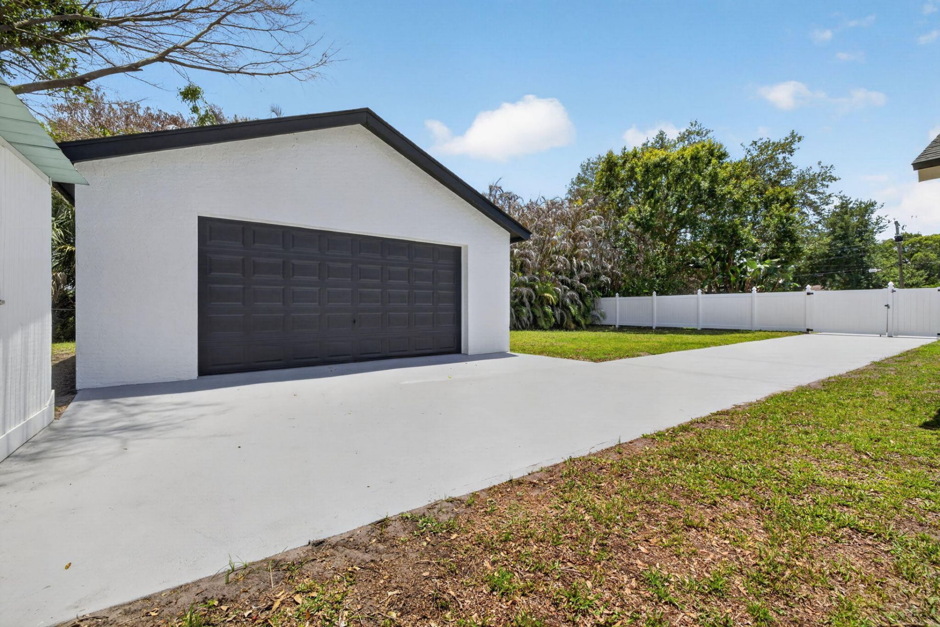 1721 SW Ocean Cove Avenue, Port Saint Lucie, FL 34953 Photo