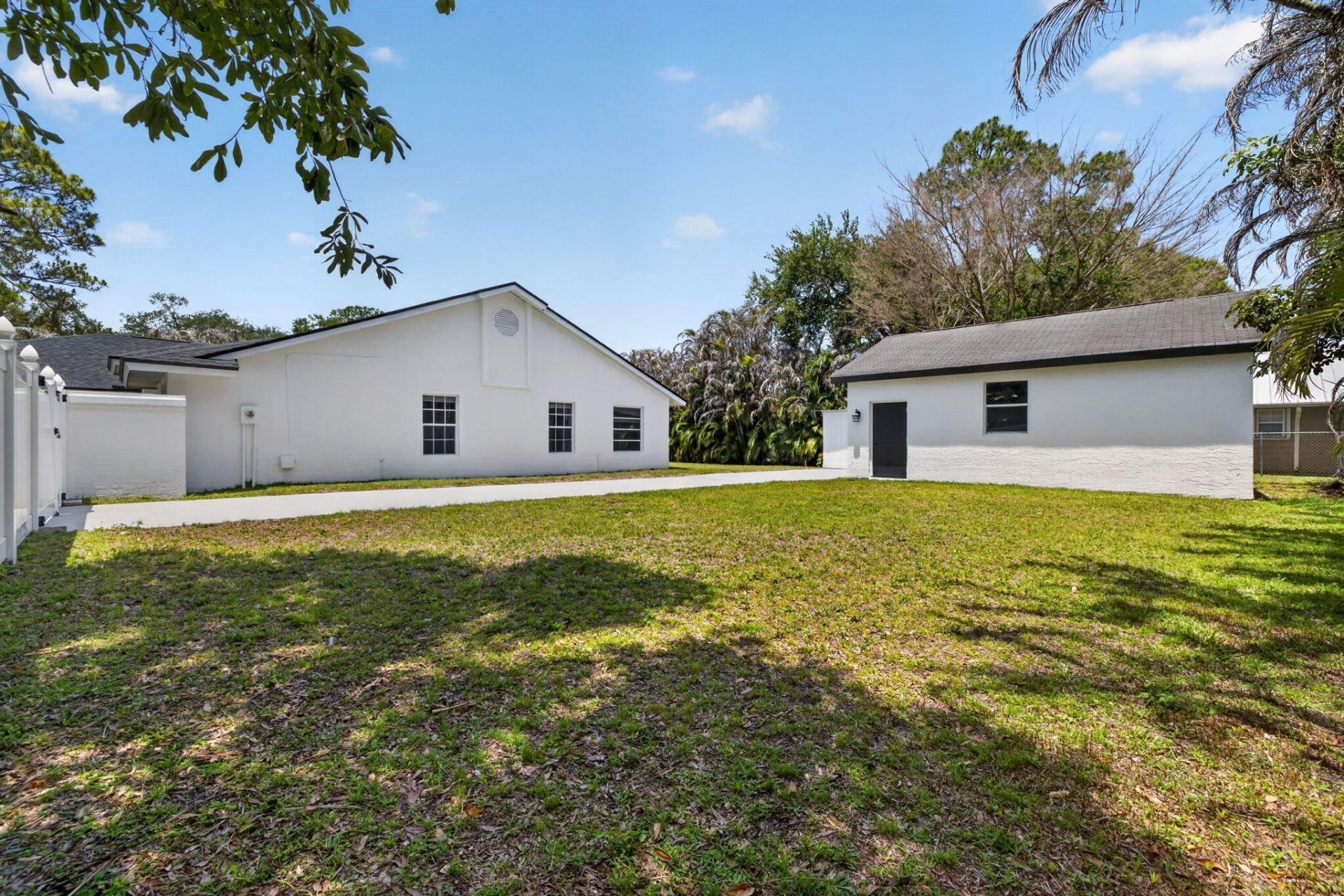1721 SW Ocean Cove Avenue, Port Saint Lucie, FL 34953 Photo