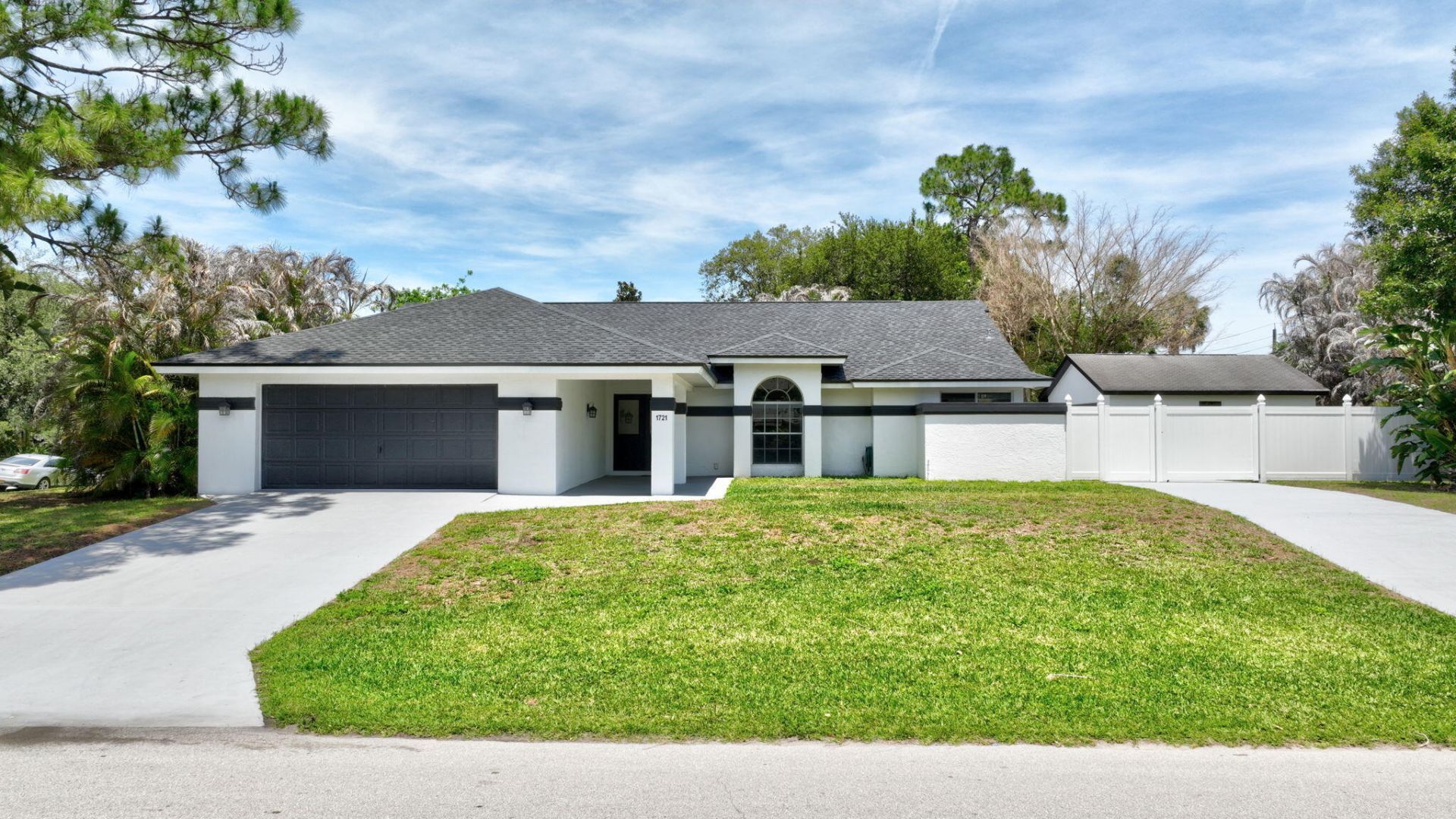1721 SW Ocean Cove Avenue, Port Saint Lucie, FL 34953 Photo