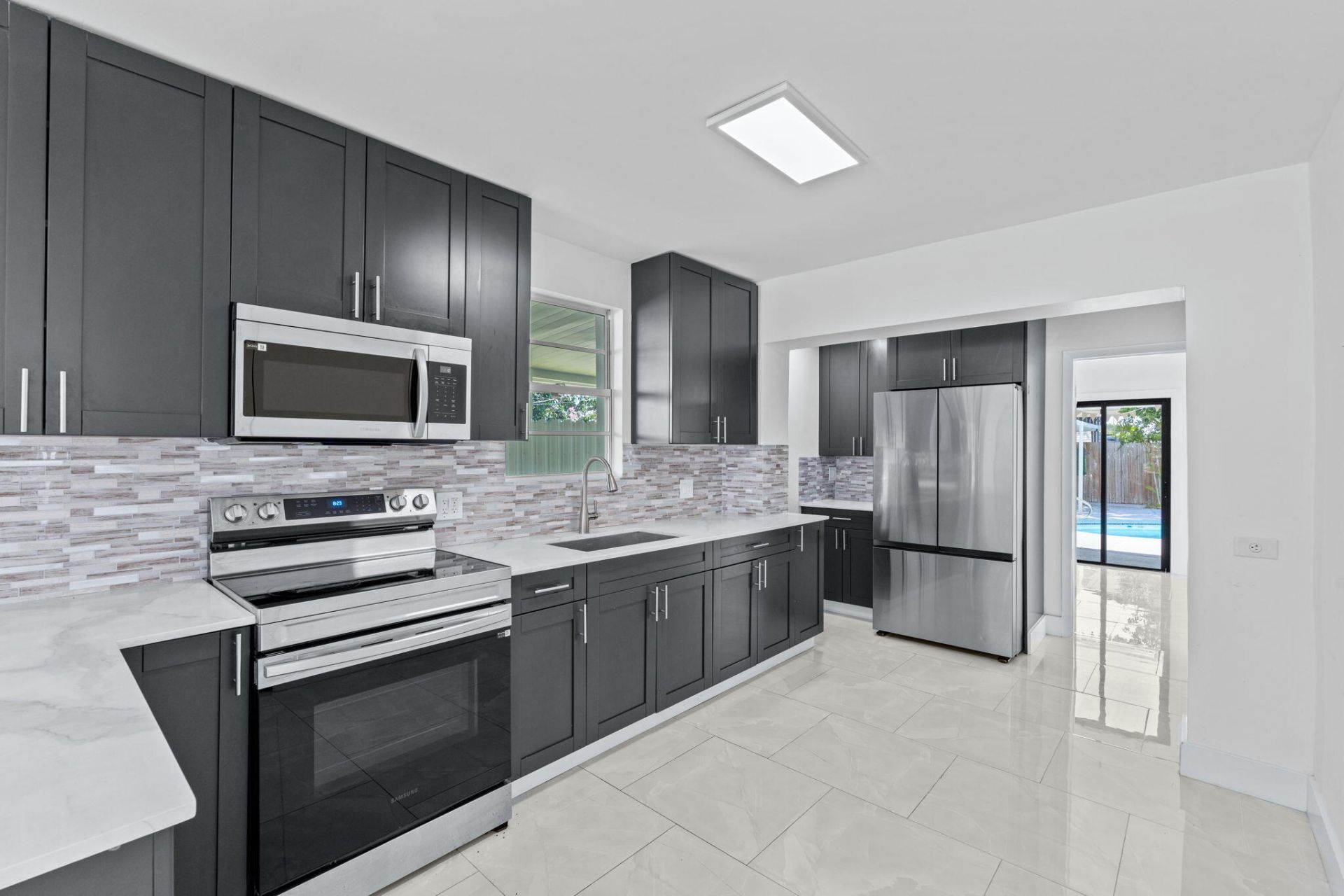4324 Garden Avenue, West Palm Beach, FL 33405 Photo