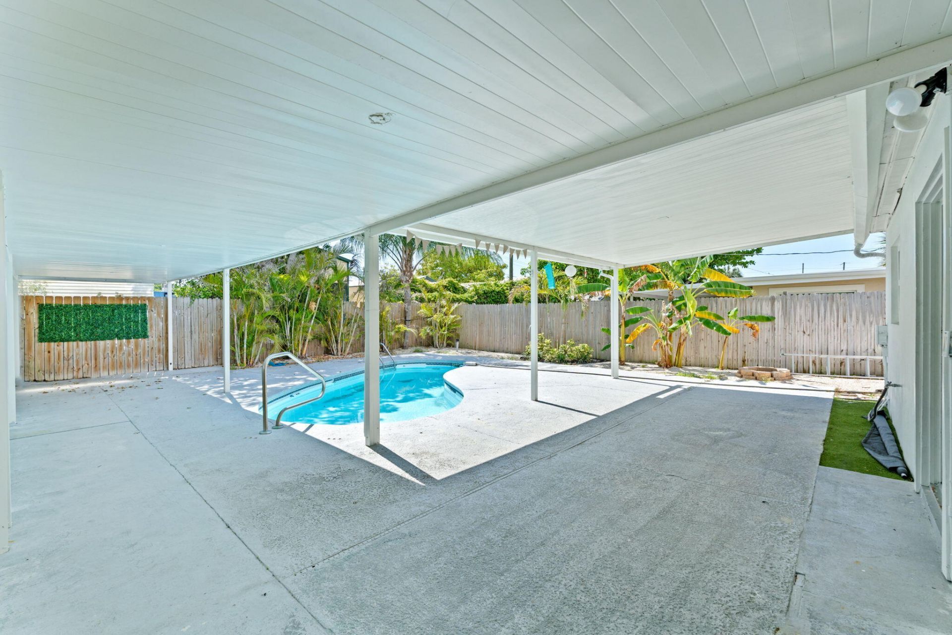 4324 Garden Avenue, West Palm Beach, FL 33405 Photo